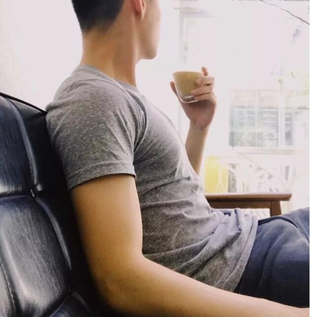 原味内裤+翘臀长腿！裆部藏雷各种露喷鼻血又要浪费卫生纸了！ - 51虹马