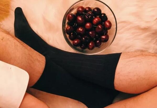 原味内裤+翘臀长腿！裆部藏雷各种露喷鼻血又要浪费卫生纸了！ - 51虹马