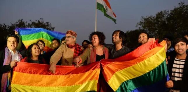 历史性判决：印度同性性行为将不再是犯罪！ - 51虹马