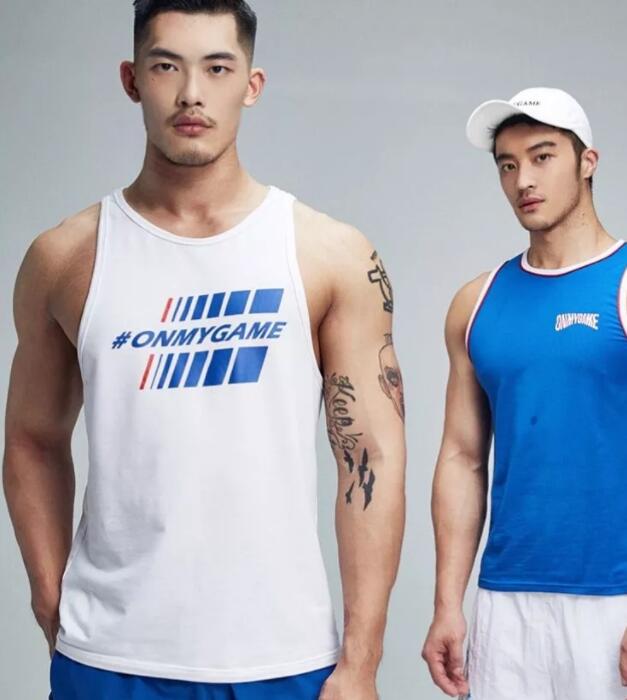 和樊大姐同框气势完全不输，寸头胡渣配大包分分钟帅到发大水！-51虹马