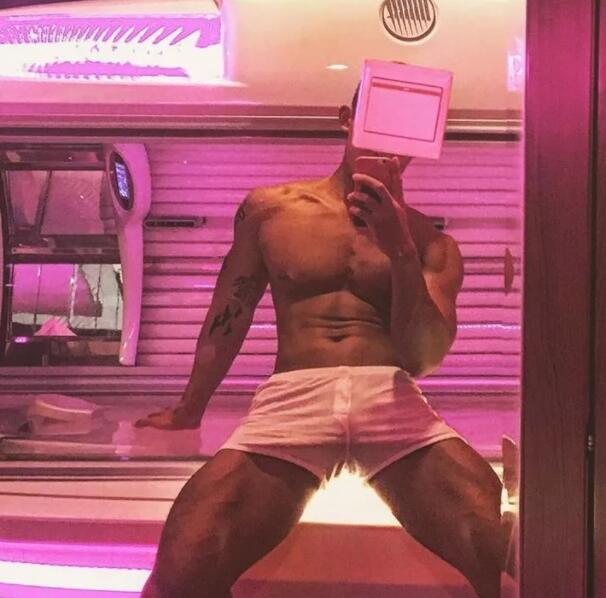 和樊大姐同框气势完全不输,寸头胡渣配大包分分钟帅到发大水! - 51虹马 和樊大姐同框气势完全不输,寸头胡渣配大包分分钟帅到发大水! - 51虹马