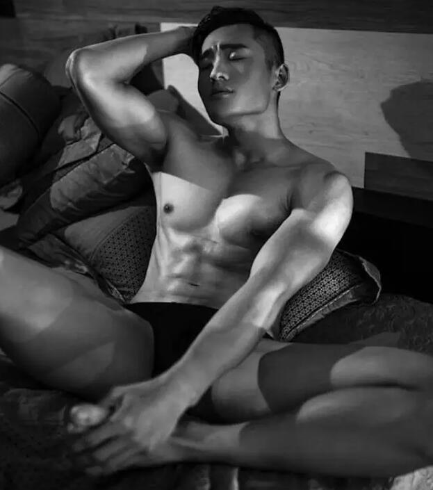 名媛的私照 帅的让人无法呼吸 - 51虹马