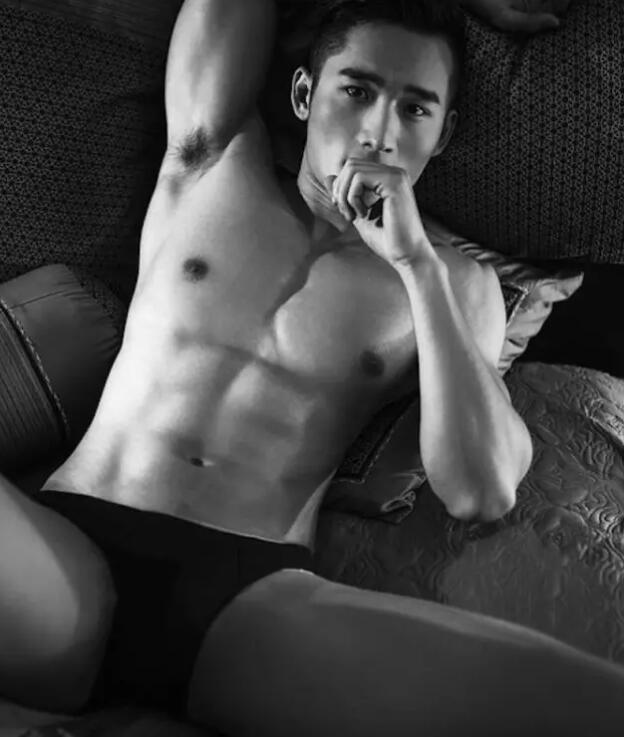 名媛的私照 帅的让人无法呼吸 - 51虹马