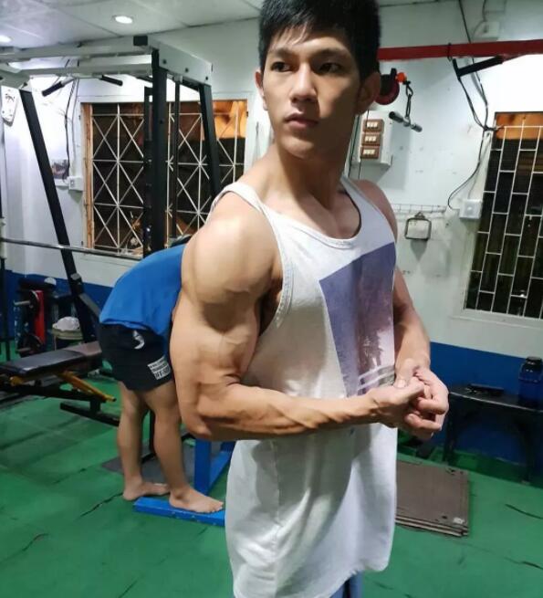 极品公狗腰侧颜小哥被扒,竟然演过基片?!杀伤力超强画面没眼看惹!! - 51虹马 极品公狗腰侧颜小哥被扒,竟然演过基片?!杀伤力超强画面没眼看惹!! - 51虹马