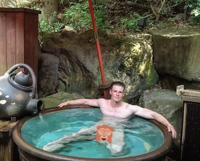 天菜园丁强烈要求加入岛国，竟还玩起筋肉操？ - 51虹马