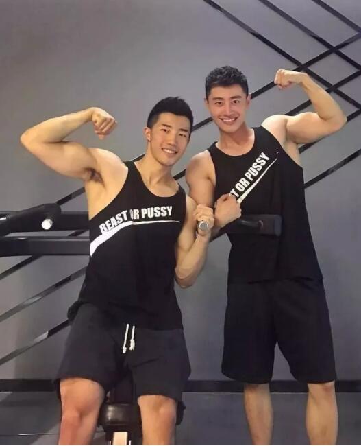 看点∣北电极品翘臀天菜,正装下竟隐藏了这么好的身材,直男看了都要弯! - 51虹马 看点∣北电极品翘臀天菜,正装下竟隐藏了这么好的身材,直男看了都要弯! - 51虹马