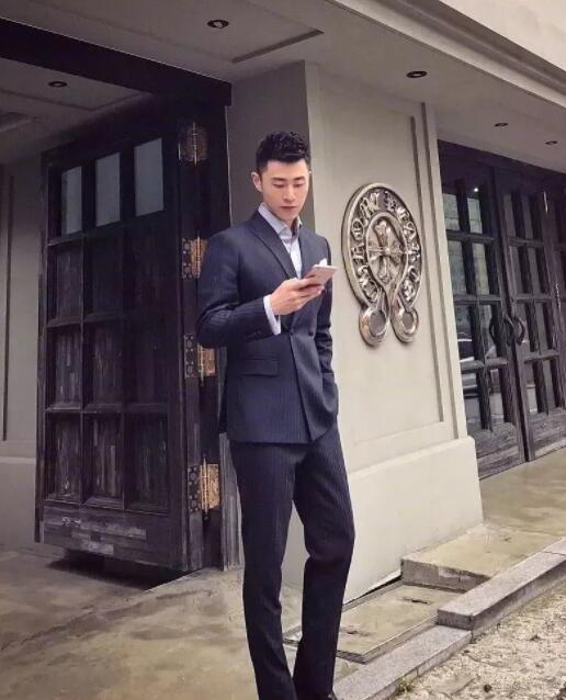 看点∣北电极品翘臀天菜,正装下竟隐藏了这么好的身材,直男看了都要弯! - 51虹马 看点∣北电极品翘臀天菜,正装下竟隐藏了这么好的身材,直男看了都要弯! - 51虹马