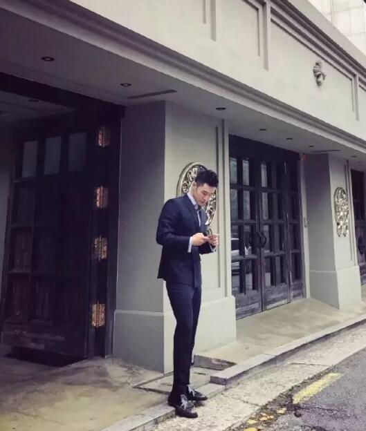 看点∣北电极品翘臀天菜，正装下竟隐藏了这么好的身材，直男看了都要弯！ - 51虹马