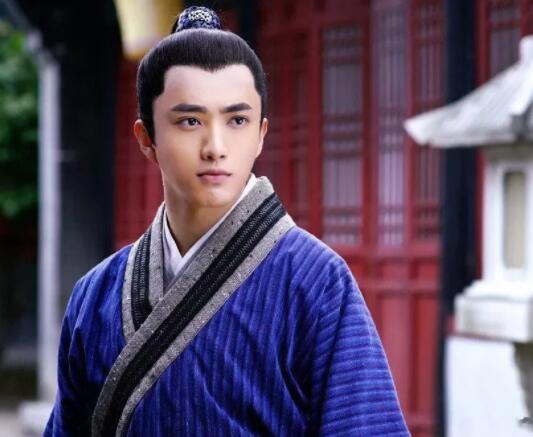 帅哥∣身材小狼狗，长相小奶狗！又苏又撩的明朗少年也是没谁了！－－张博涵 - 51虹马