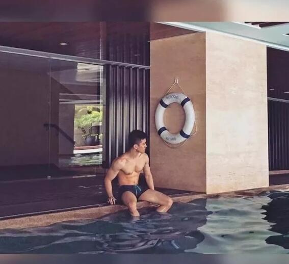 天然呆小狼狗上线！一身腱子肉凶猛又惹人爱 - 51虹马