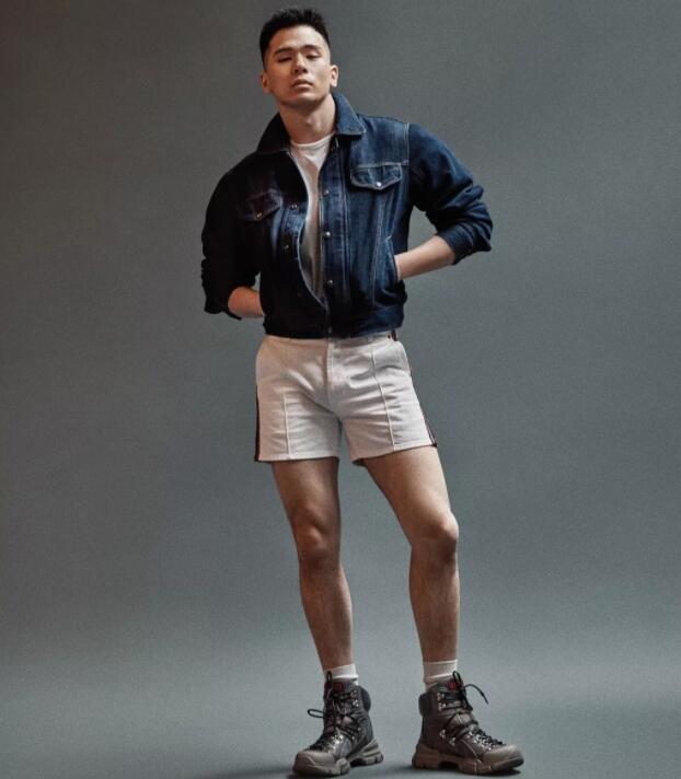 小狼狗玩湿身泄露大秘密，棒棒鸡竟然也有大尺寸！ - 51虹马