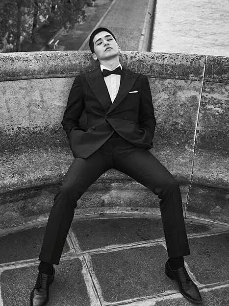 小狼狗玩湿身泄露大秘密，棒棒鸡竟然也有大尺寸！ - 51虹马