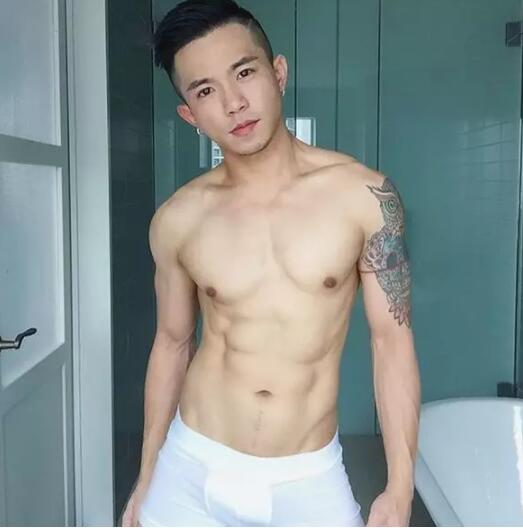 奶凶奶凶的小身板，内裤写真连起来可以绕地球两圈 - 51虹马