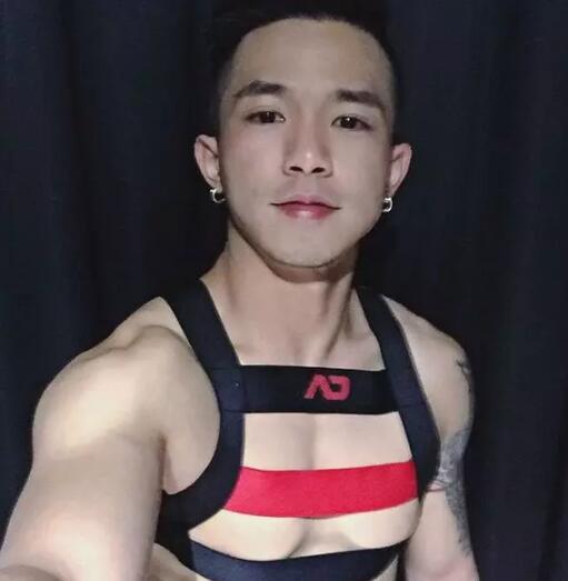 奶凶奶凶的小身板,内裤写真连起来可以绕地球两圈 - 51虹马 奶凶奶凶的小身板,内裤写真连起来可以绕地球两圈 - 51虹马