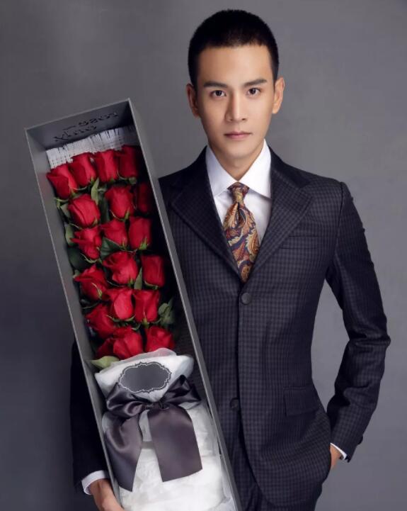 帅哥∣《如懿传》凌云彻高颜值大腿长，曾撞脸彭于晏，拒演《上瘾》！－－经超 - 51虹马