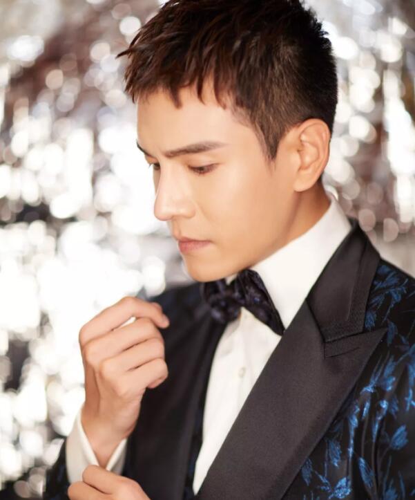 帅哥∣《如懿传》凌云彻高颜值大腿长,曾撞脸彭于晏,拒演《上瘾》!--经超 - 51虹马 帅哥∣《如懿传》凌云彻高颜值大腿长,曾撞脸彭于晏,拒演《上瘾》!--经超 - 51虹马