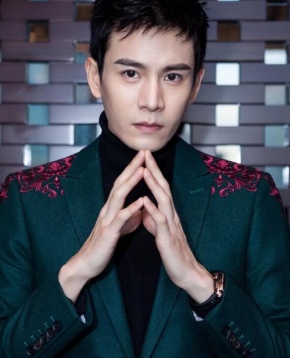 帅哥∣《如懿传》凌云彻高颜值大腿长,曾撞脸彭于晏,拒演《上瘾》!--经超 - 51虹马 帅哥∣《如懿传》凌云彻高颜值大腿长,曾撞脸彭于晏,拒演《上瘾》!--经超 - 51虹马