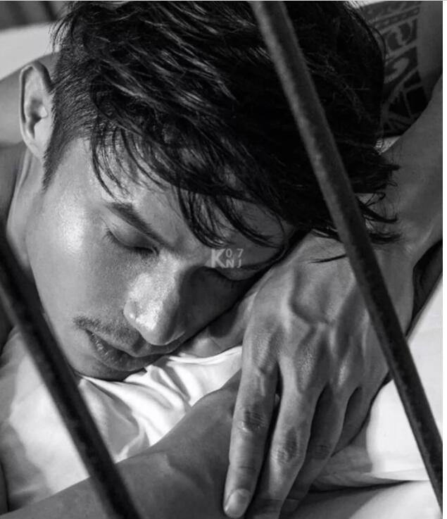 新婚前夜，借着酒劲我把新郎官给睡了 - 51虹马