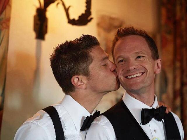 【国际同志新闻】我留长发就被骂gay 足球界太歧视同性恋等 - 51虹马