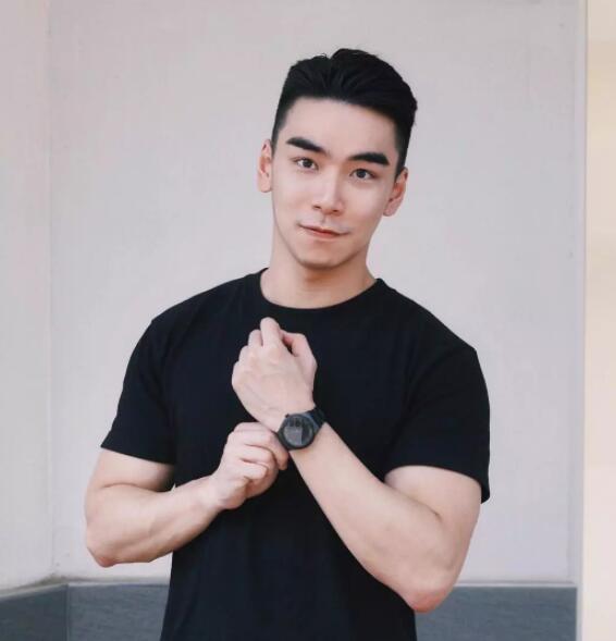 梁先生资料照片都在这儿,前凸后翘太Sexy! - 51虹马 梁先生资料照片都在这儿,前凸后翘太Sexy! - 51虹马