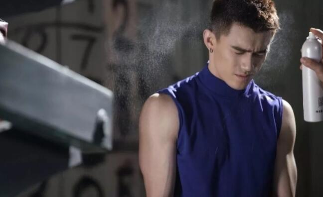 帅哥∣阳光俊朗肌肉坚实，pick一下这个爱笑的温暖小哥！－－娃尔 - 51虹马