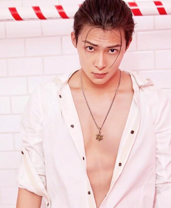 帅哥∣军装帅哥+禁欲霸总,这个有颜有肉的东北大汉纸发的糖真甜!--张铭恩 - 51虹马 帅哥∣军装帅哥+禁欲霸总,这个有颜有肉的东北大汉纸发的糖真甜!--张铭恩 - 51虹马