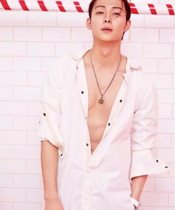 帅哥∣军装帅哥+禁欲霸总,这个有颜有肉的东北大汉纸发的糖真甜!--张铭恩 - 51虹马 帅哥∣军装帅哥+禁欲霸总,这个有颜有肉的东北大汉纸发的糖真甜!--张铭恩 - 51虹马