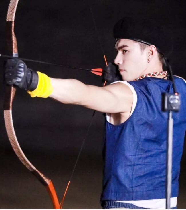 帅哥∣阳光俊朗肌肉坚实，pick一下这个爱笑的温暖小哥！－－娃尔 - 51虹马