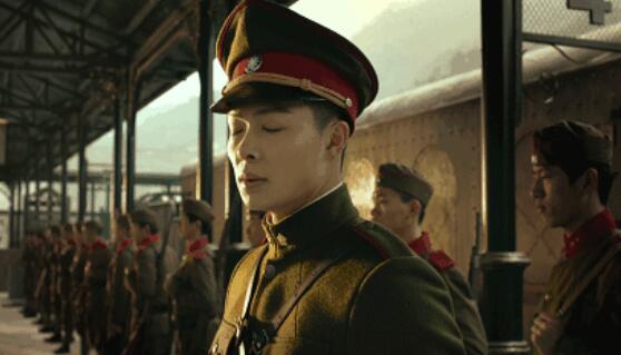 帅哥∣军装帅哥+禁欲霸总,这个有颜有肉的东北大汉纸发的糖真甜!--张铭恩 - 51虹马 帅哥∣军装帅哥+禁欲霸总,这个有颜有肉的东北大汉纸发的糖真甜!--张铭恩 - 51虹马