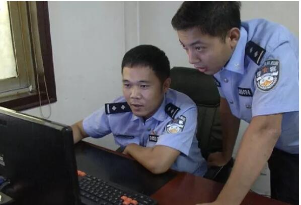 男子深夜公园约小伙激战，结果来了五个未成年小伙 - 51虹马