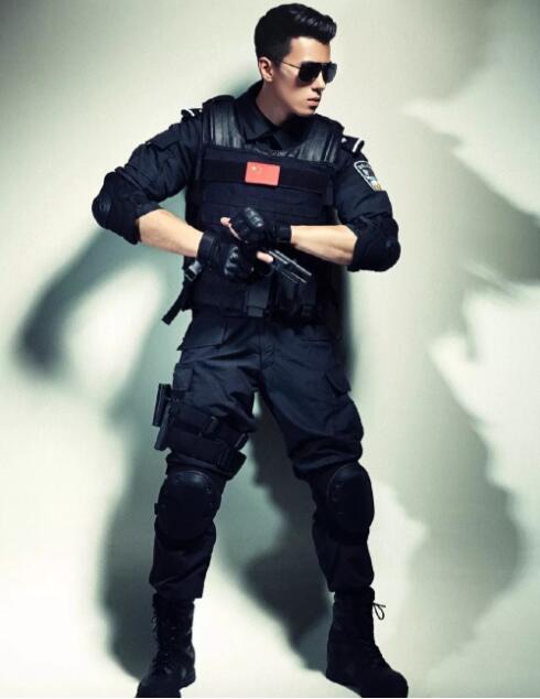 最帅狙击手参选特警型男大赛！狼狗腰＋腱子肉荷尔蒙炸裂！ - 51虹马