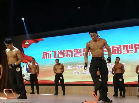 最帅狙击手参选特警型男大赛！狼狗腰＋腱子肉荷尔蒙炸裂！ - 51虹马