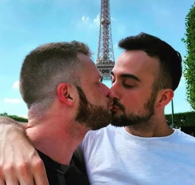 GV男优夫夫在拍片现场求婚？！画面太美，你敢看吗？ - 51虹马