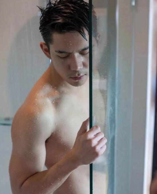 男模的入行故事】老天的抉择，要么我爸入土要么我女朋友走人 - 51虹马