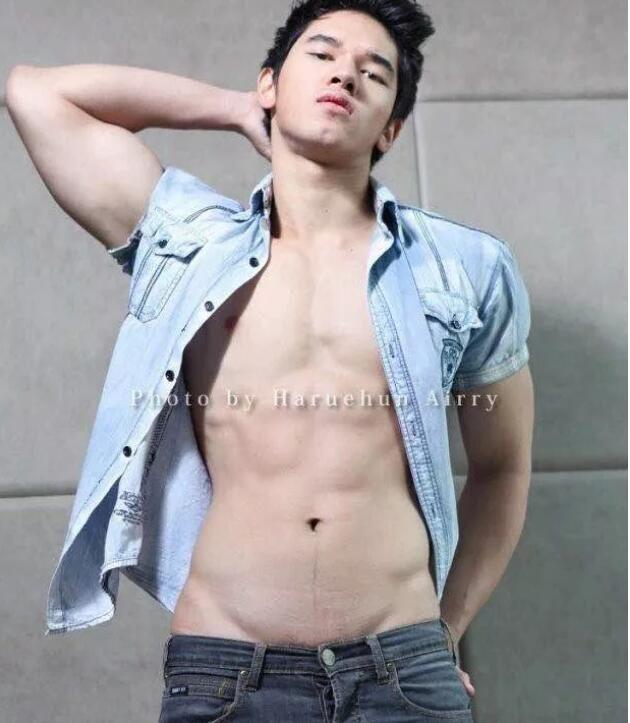 我曾经是一名直男,直到有人因为我丧失了宝贵的青春 - 51虹马 我曾经是一名直男,直到有人因为我丧失了宝贵的青春 - 51虹马