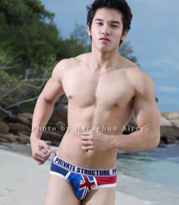 我曾经是一名直男,直到有人因为我丧失了宝贵的青春 - 51虹马 我曾经是一名直男,直到有人因为我丧失了宝贵的青春 - 51虹马