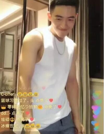 沈阳体院直男小狼狗，弟弟味道有点大~ - 51虹马