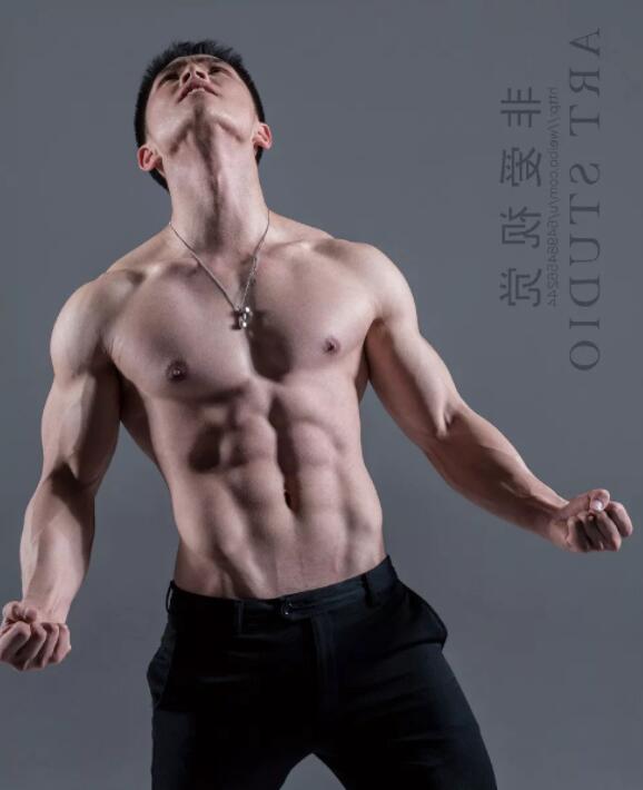 北体大筋肉小狼狗，摄影师写真男主，来感受一下他的实力！ - 51虹马