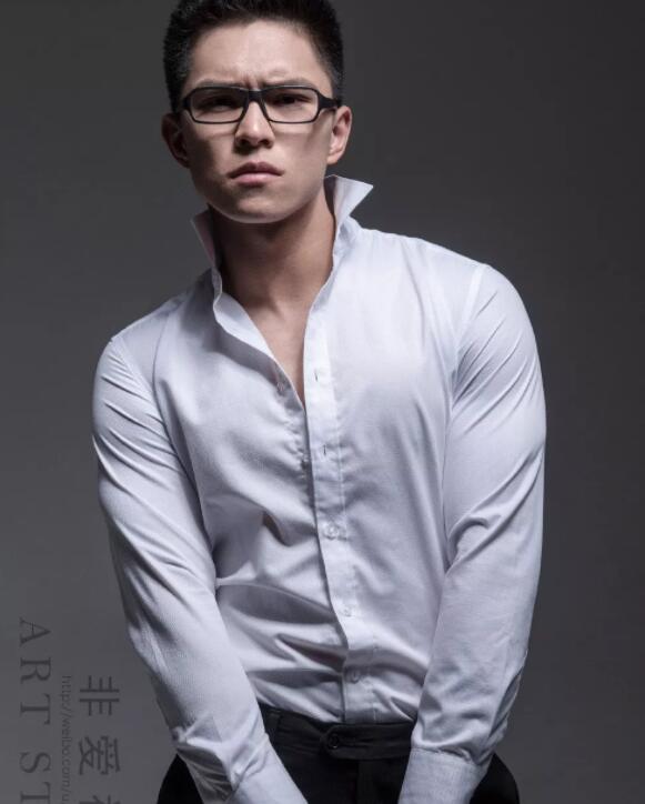 北体大筋肉小狼狗，摄影师写真男主，来感受一下他的实力！ - 51虹马