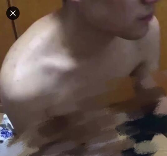 成都小受背地约P偷人，还一边跟老攻通话？ - 51虹马