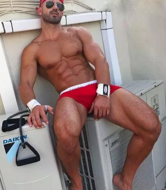 成都小受背地约P偷人，还一边跟老攻通话？ - 51虹马