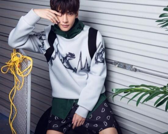 帅哥∣国民初恋俊美校草，鲜味十足又温润如玉的润玉公子！－－罗云熙 - 51虹马