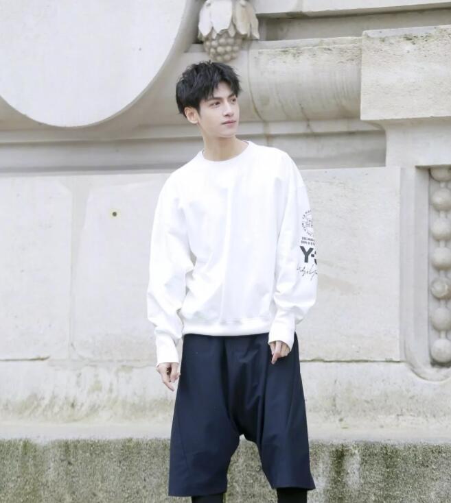 帅哥∣国民初恋俊美校草，鲜味十足又温润如玉的润玉公子！－－罗云熙 - 51虹马