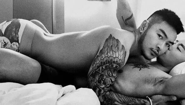 上海美黑店主青筋暴突，翘臀大包把持不住！ - 51虹马