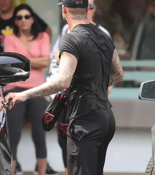 这种翘臀让你基动了吗？ - 51虹马