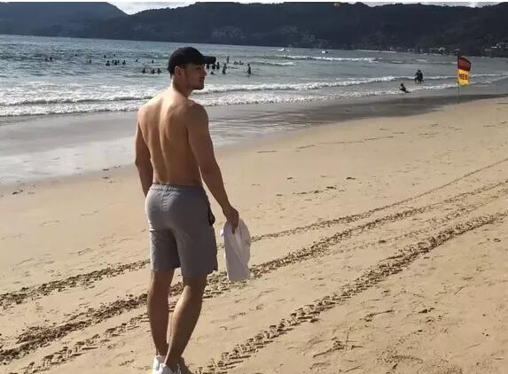 这种翘臀让你基动了吗？ - 51虹马