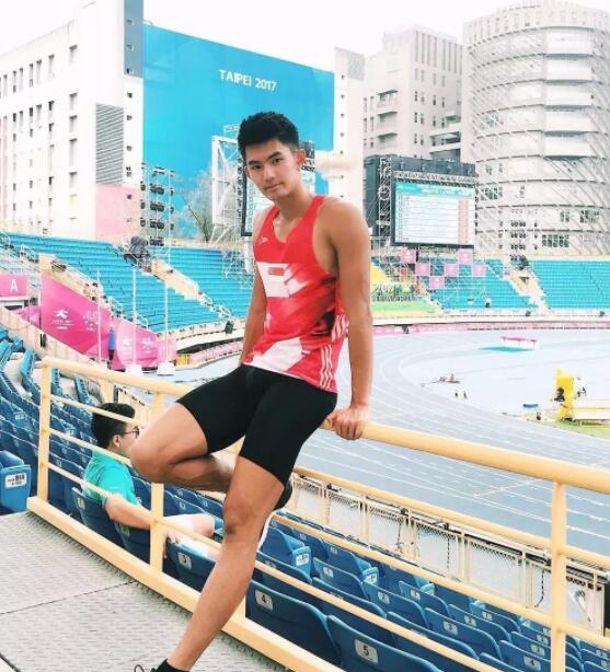 又长又快的田径体育生,首拍网剧就浴室飙车! - 51虹马 又长又快的田径体育生,首拍网剧就浴室飙车! - 51虹马