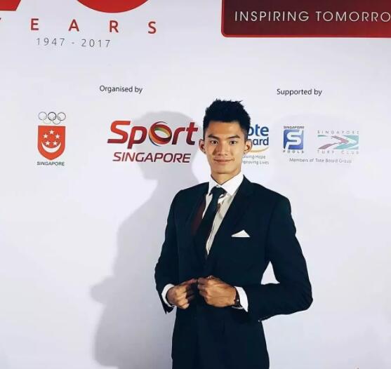 又长又快的田径体育生，首拍网剧就浴室飙车！ - 51虹马