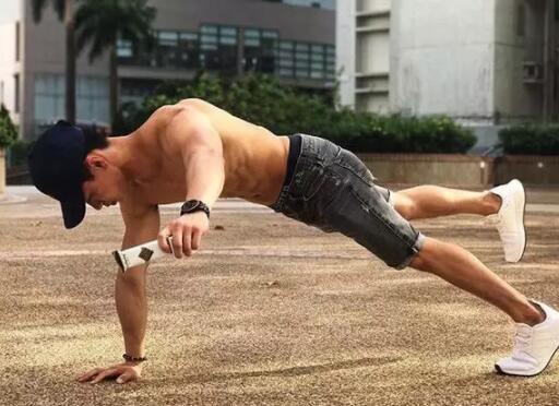 香港筋肉猛男自称“0”，疑因“鲜肉”遭禁赛？ - 51虹马