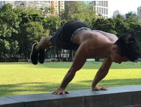 香港筋肉猛男自称“0”,疑因“鲜肉”遭禁赛? - 51虹马 香港筋肉猛男自称“0”,疑因“鲜肉”遭禁赛? - 51虹马